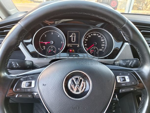 Volkswagen Touran · Ano 2018