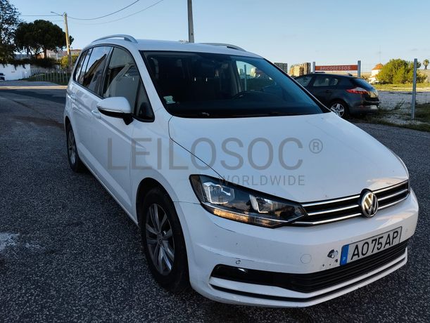 Volkswagen Touran · Ano 2018