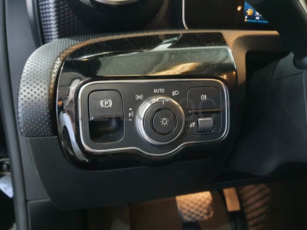 Mercedes-Benz A 180D · Ano 2018