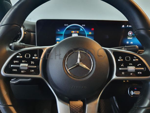 Mercedes-Benz A 180D · Ano 2018