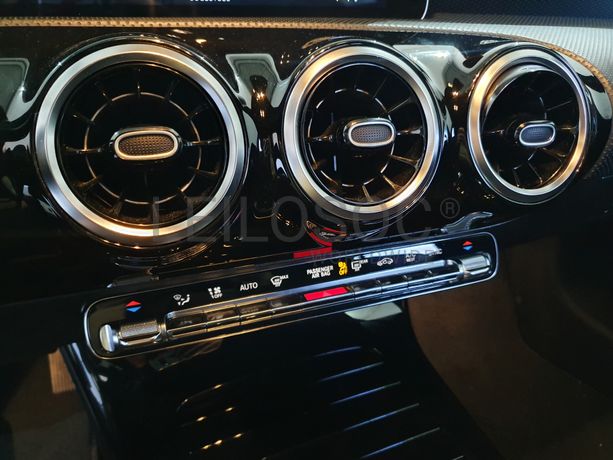 Mercedes-Benz A 180D · Ano 2018