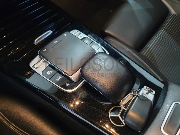 Mercedes-Benz A 180D · Ano 2018