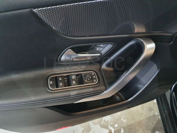 Mercedes-Benz A 180D · Ano 2018