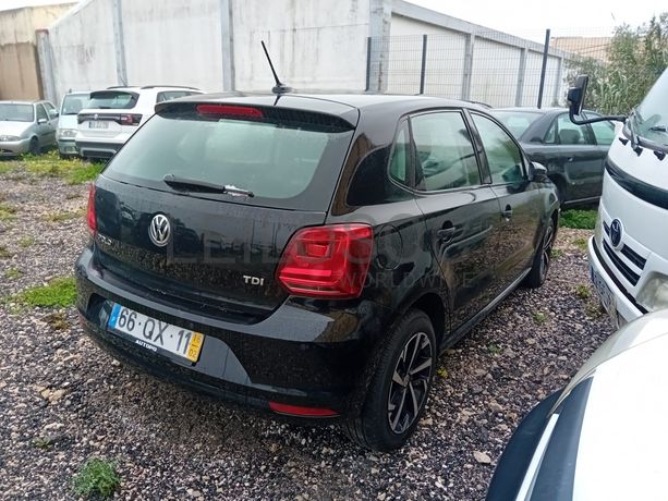 Volkswagen Polo 1.4 TDI · Ano 2016