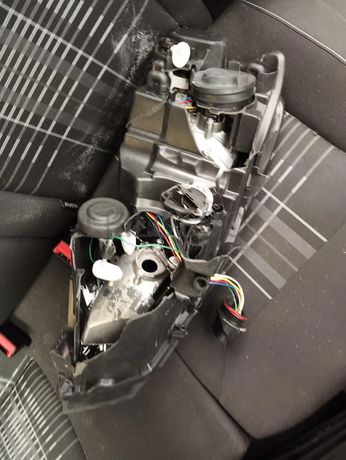 Volkswagen Polo 1.4 TDI · Ano 2016