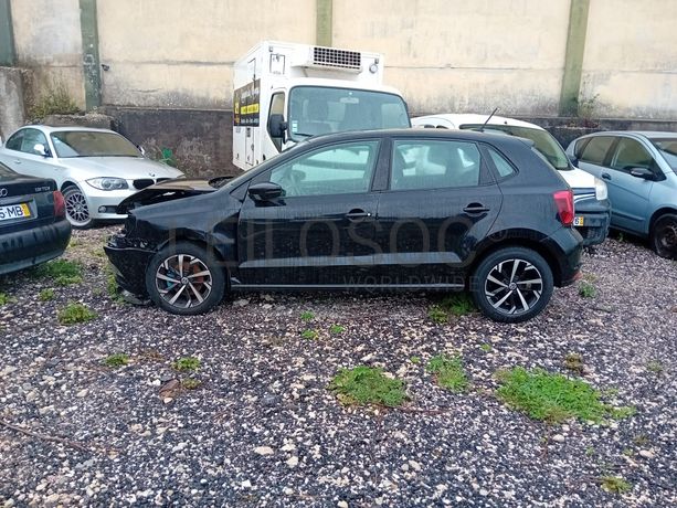 Volkswagen Polo 1.4 TDI · Ano 2016