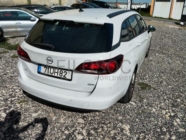 Opel Astra K Sports Tourer CDTI · Ano 2018