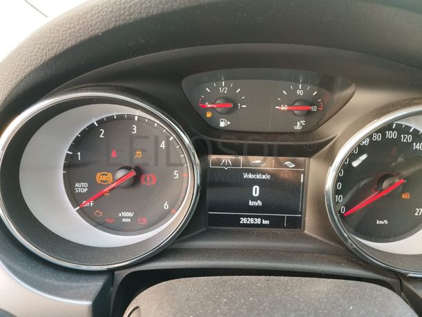 Opel Astra K Sports Tourer CDTI · Ano 2018