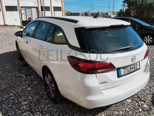 Opel Astra K Sports Tourer CDTI · Ano 2018