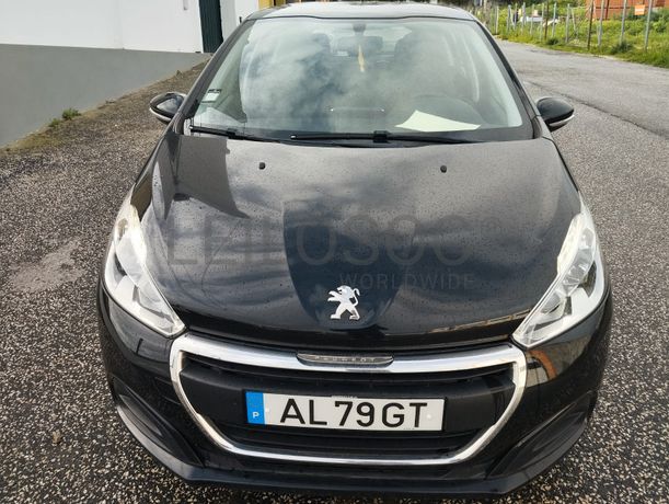 Peugeot 208 · Ano 2016