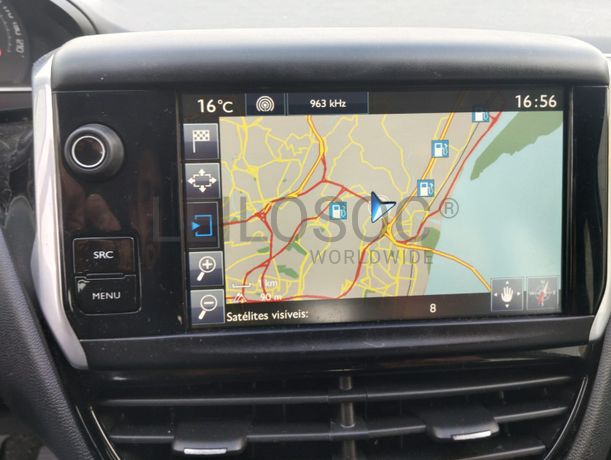 Peugeot 208 · Ano 2016