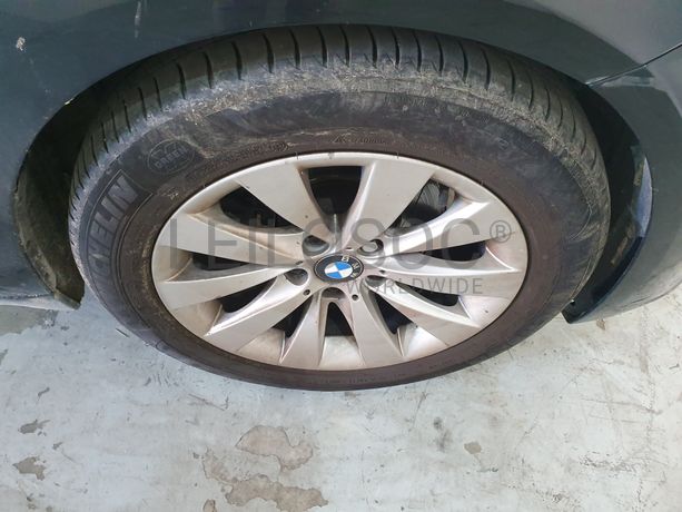 BMW 320D · Ano 2013