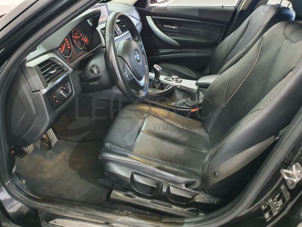 BMW 320D · Ano 2013