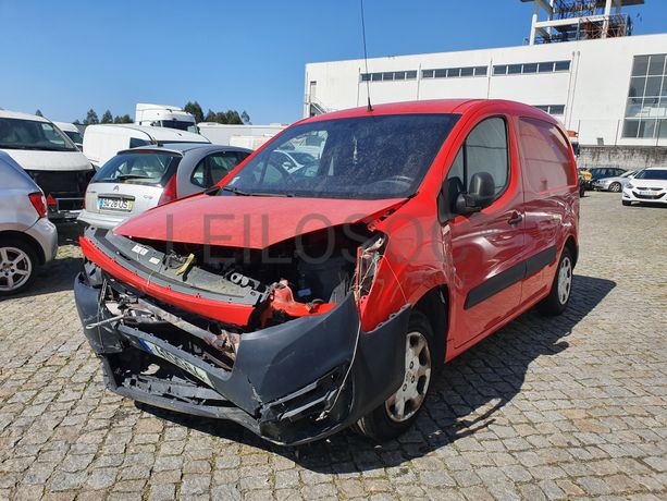 Peugeot Partner · Ano 2015