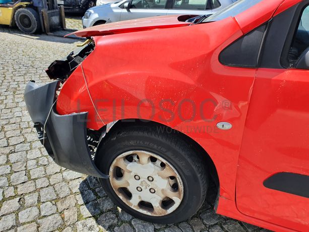 Peugeot Partner · Ano 2015