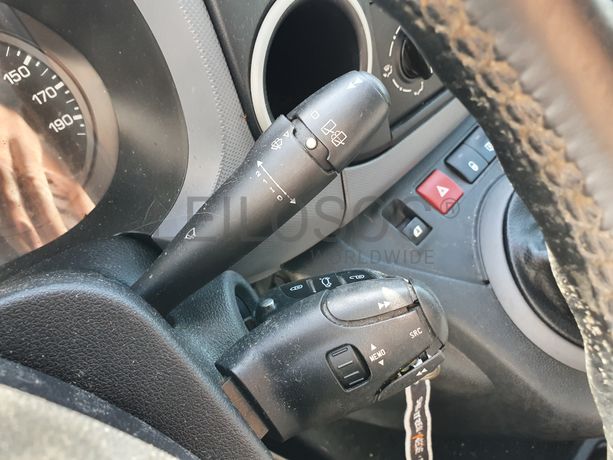 Peugeot Partner · Ano 2015