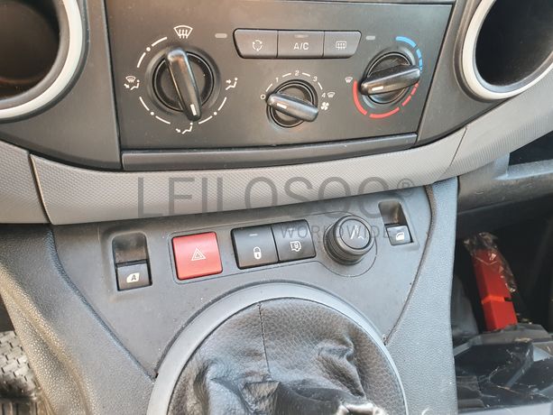 Peugeot Partner · Ano 2015