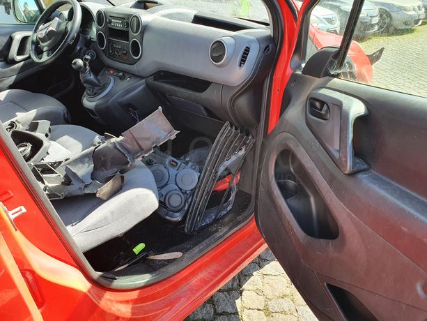 Peugeot Partner · Ano 2015