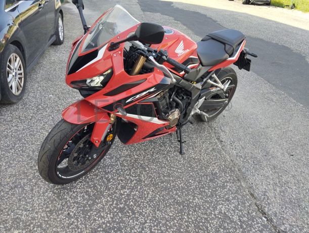 Honda CBR 650R · Ano 2021
