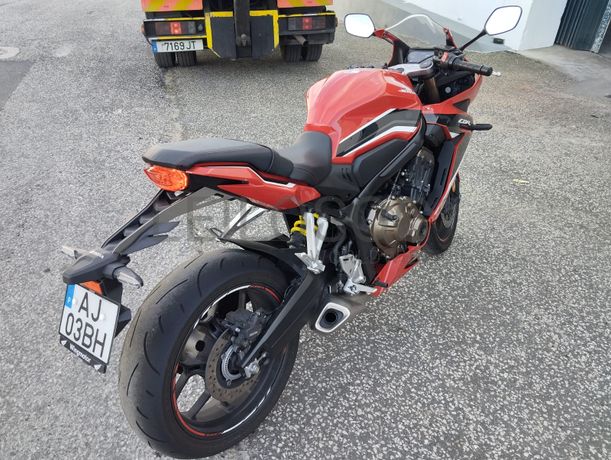 Honda CBR 650R · Ano 2021