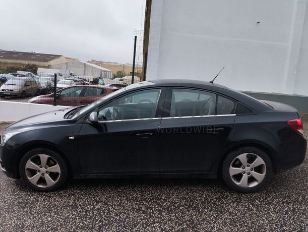 Chevrolet Cruze Sedan 2.0 CDI · Ano 2010