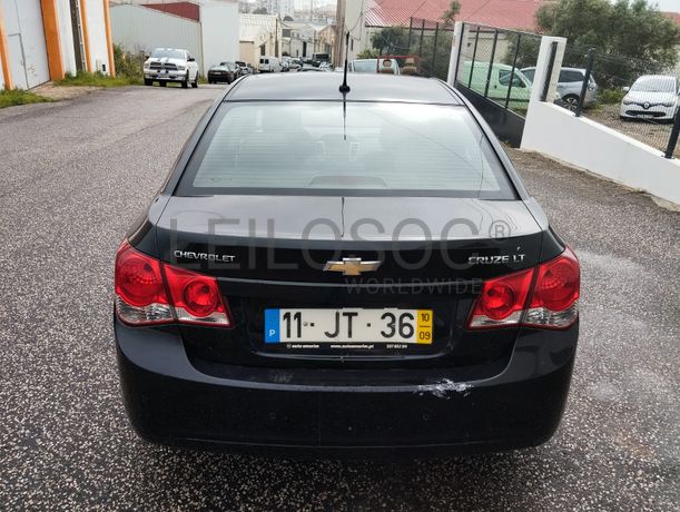 Chevrolet Cruze Sedan 2.0 CDI · Ano 2010