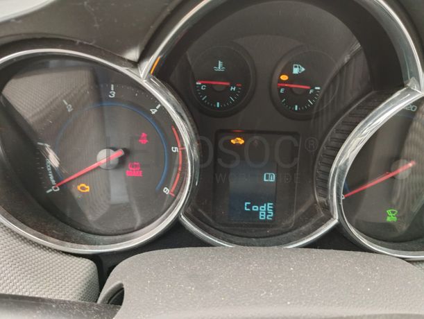 Chevrolet Cruze Sedan 2.0 CDI · Ano 2010