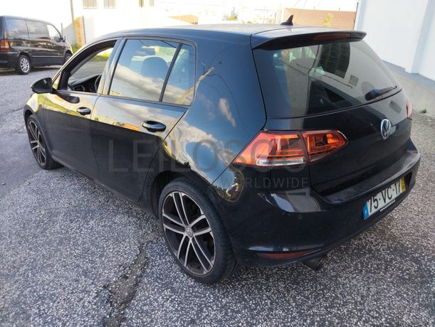Volkswagen Golf 1.6 TDI · Ano 2015