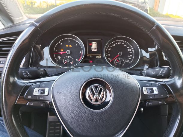 Volkswagen Golf 1.6 TDI · Ano 2015