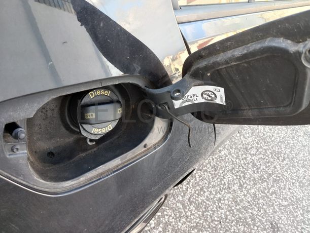 Volkswagen Golf 1.6 TDI · Ano 2015