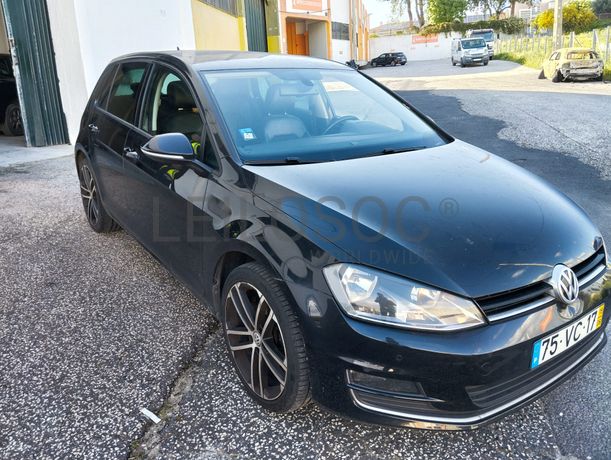 Volkswagen Golf 1.6 TDI · Ano 2015