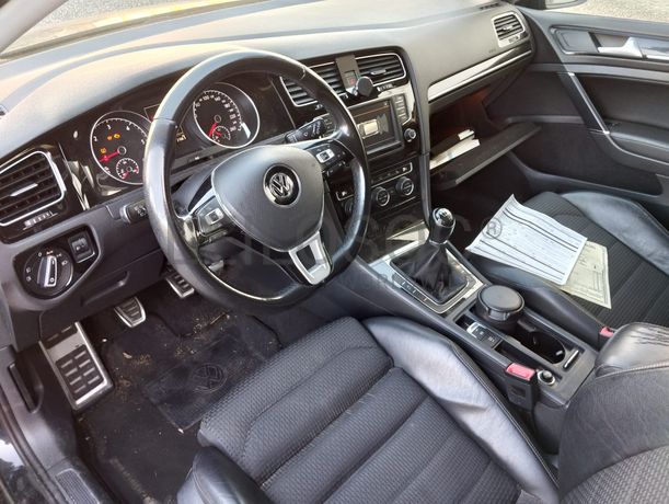 Volkswagen Golf 1.6 TDI · Ano 2015