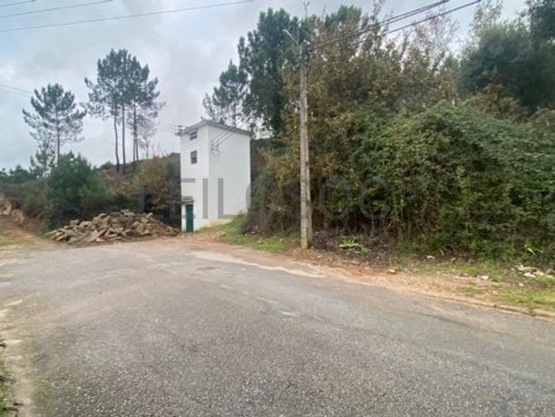 Direito à Proporção de 1/2 + Meação de 1/2 de Lote para Construção · Gondomar