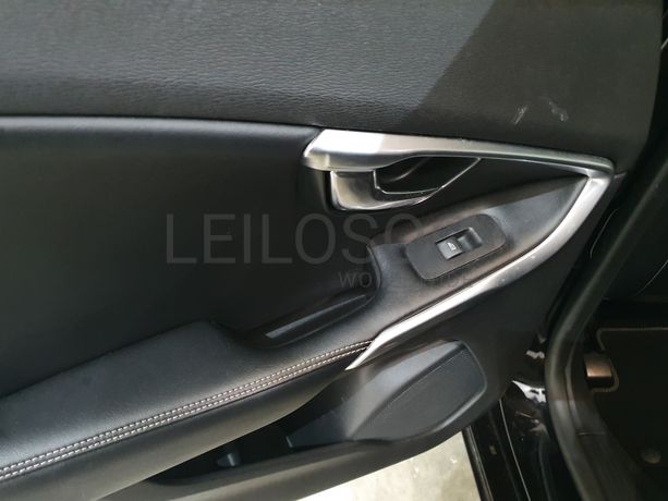 Volvo V40 · Ano 2015