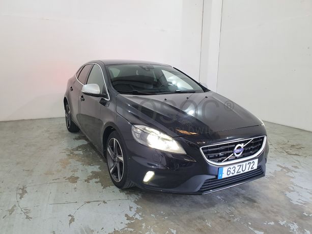 Volvo V40 · Ano 2015
