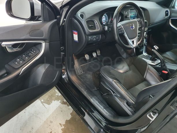 Volvo V40 · Ano 2015