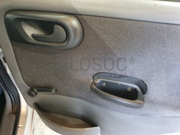 Opel Corsa · Ano 2001