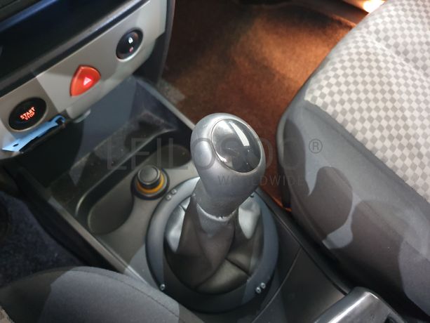 Renault Mégane · Ano 2005