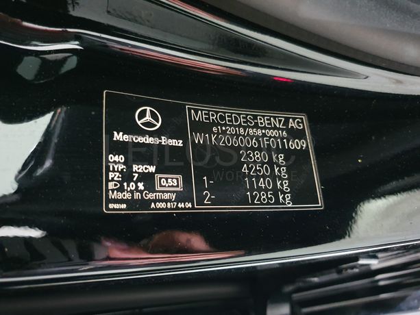 Mercedes-Benz C300 D AMG · Ano 2021