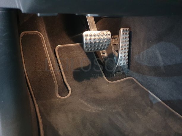 Mercedes-Benz C300 D AMG · Ano 2021