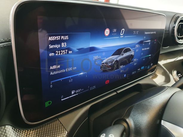 Mercedes-Benz C300 D AMG · Ano 2021
