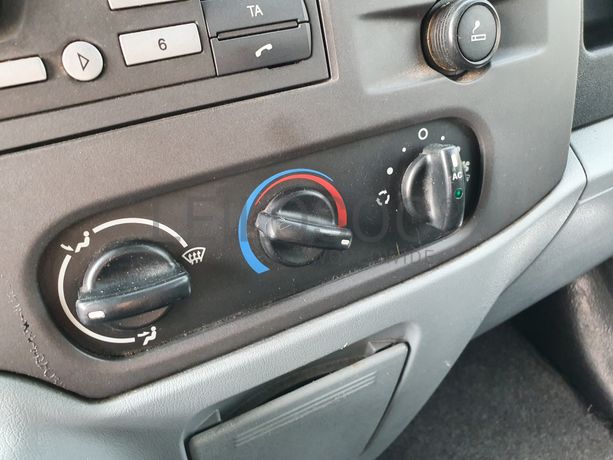 Ford Transit · Ano 2009