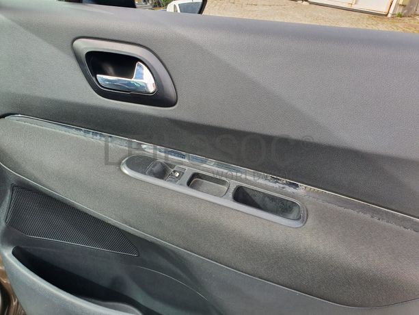 Peugeot 3008 · Ano 2009