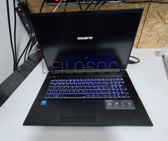 Portátil Gigabyte G7 GD Gaming