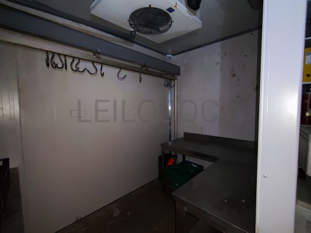 Vinhos e Bebidas diversas · Equipamentos · Mobiliário · Diversos