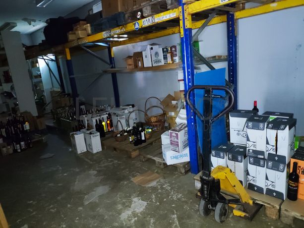 Vinhos e Bebidas diversas · Equipamentos · Mobiliário · Diversos