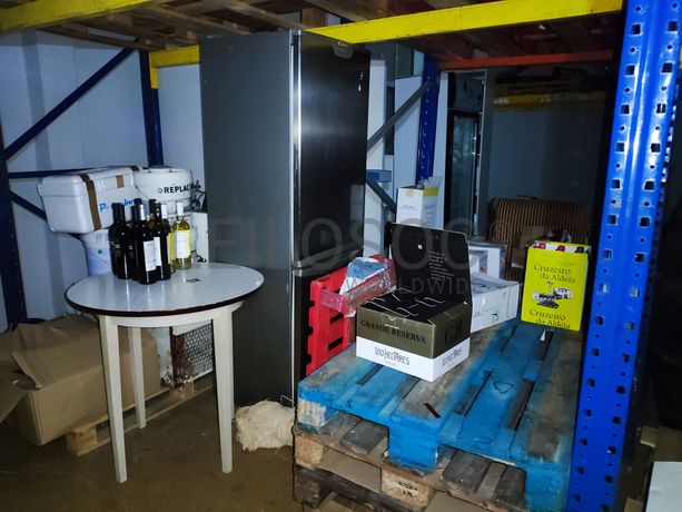 Vinhos e Bebidas diversas · Equipamentos · Mobiliário · Diversos