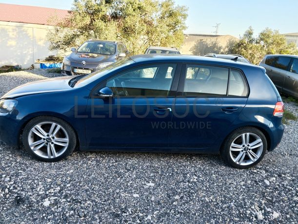 Volkswagen Golf 1.6 TDI · Ano 2012