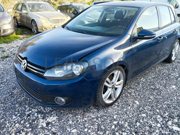 Volkswagen Golf 1.6 TDI · Ano 2012