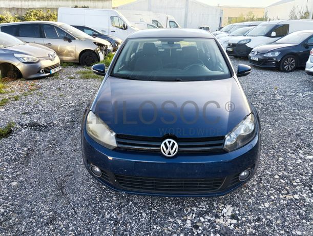 Volkswagen Golf 1.6 TDI · Ano 2012